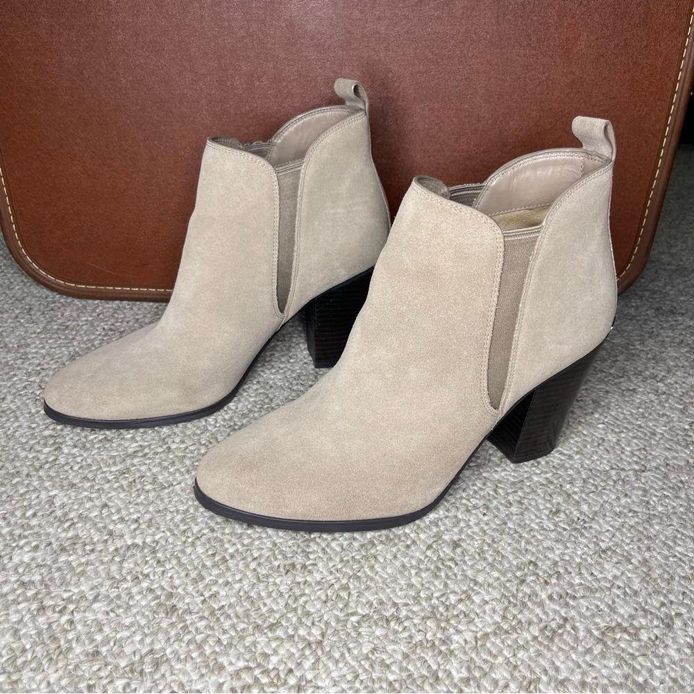Michael Kors leather ankle boots - Picture 2 of 15